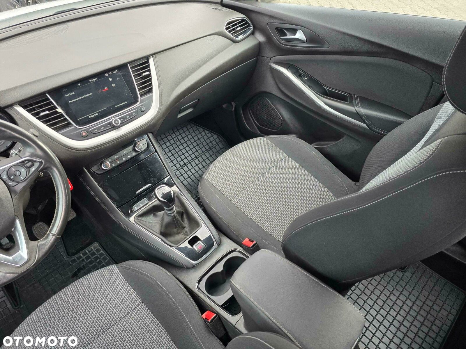 Opel Grandland X - 15