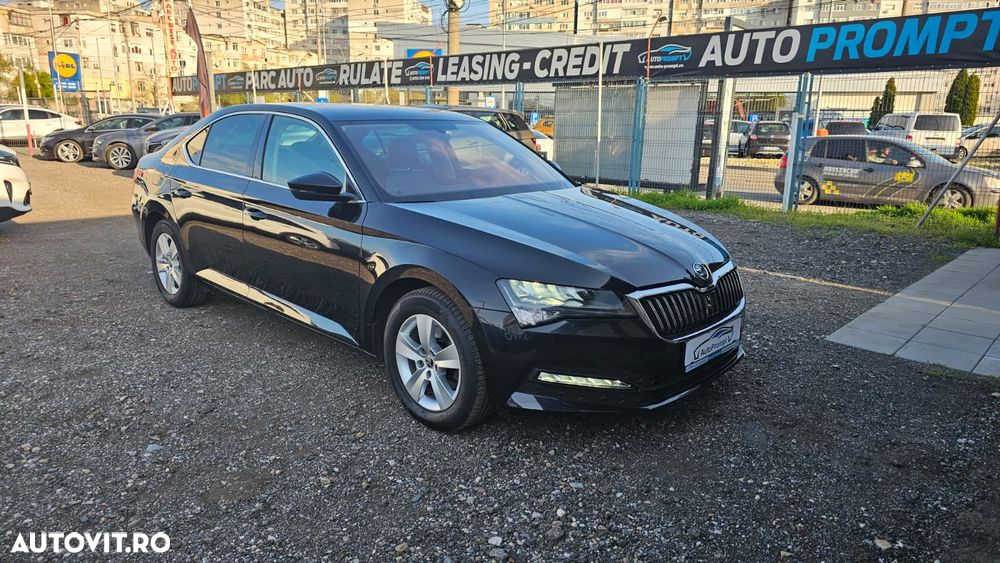 Skoda Superb 2.0 TDI DSG Premium Edition - 2