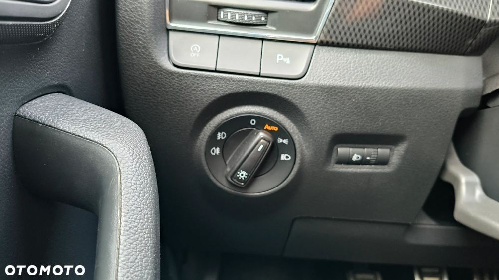 Skoda Fabia 1.2 TSI Monte Carlo - 30