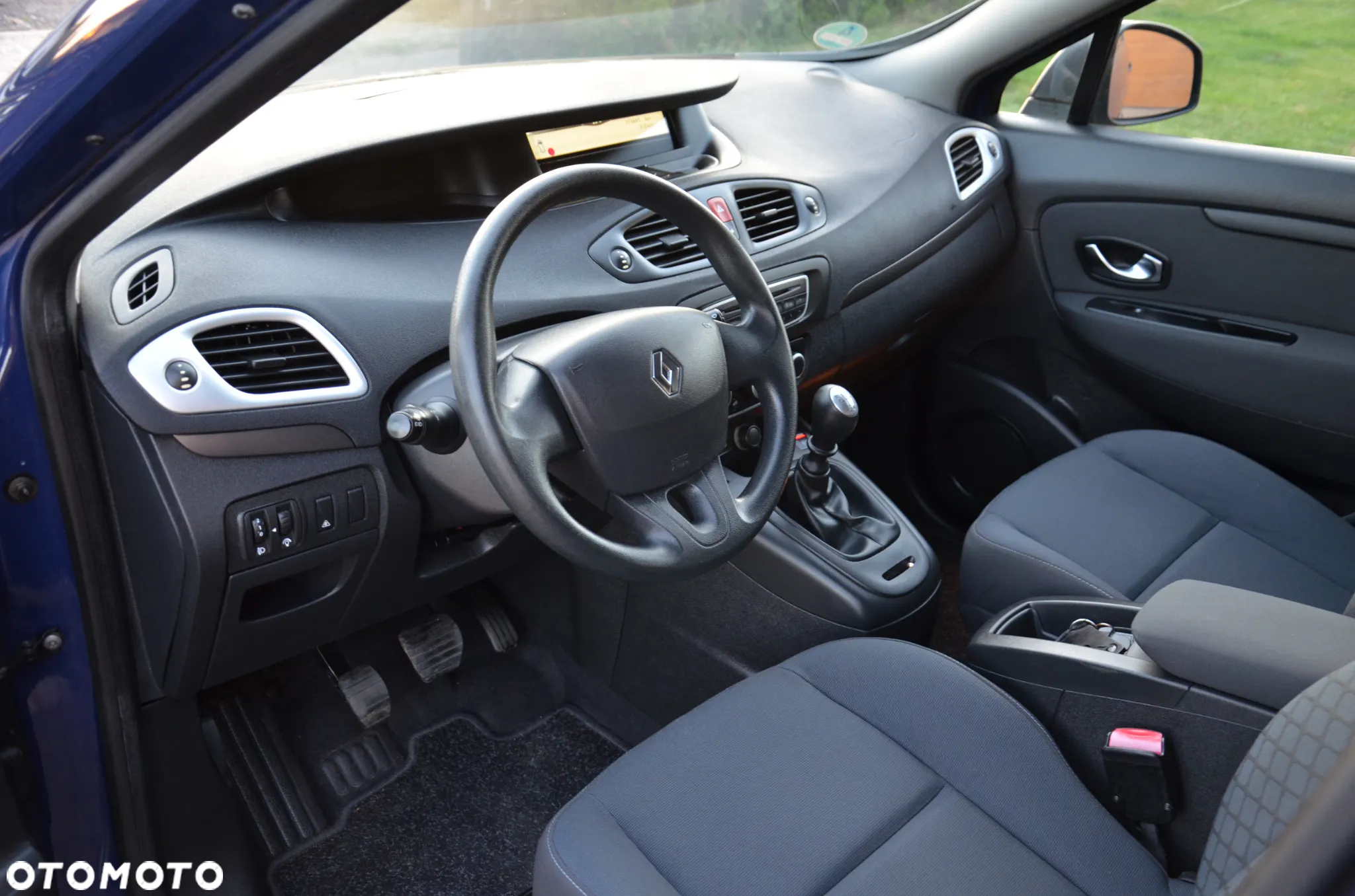 Renault Scenic 1.6 16V 110 Authentique - 20