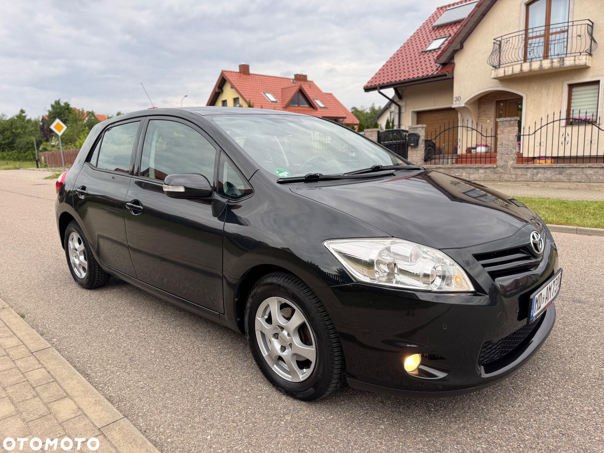 Toyota Auris 1.33 VVT-i Terra Start - 3
