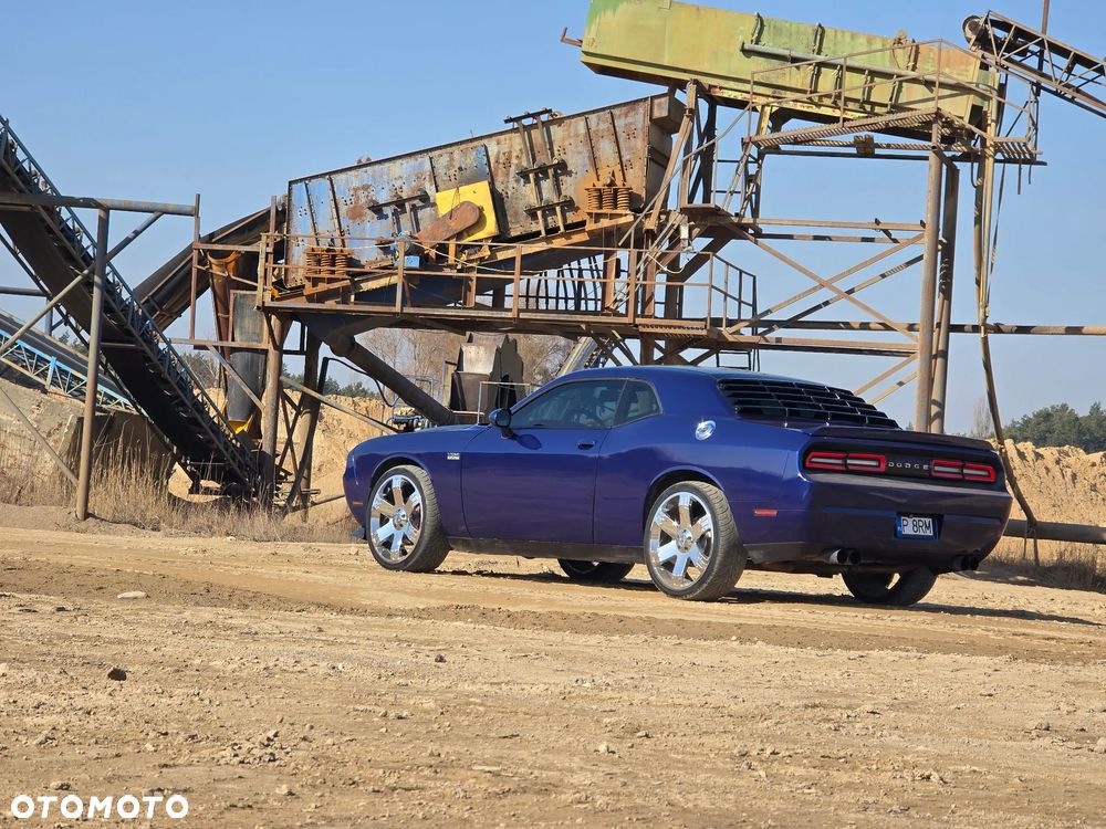 Dodge Challenger - 3