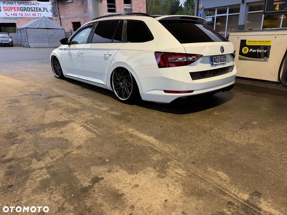 Skoda Superb 2.0 TSI 4x4 DSG SportLine - 16