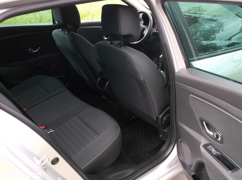 Renault Megane dCi 110 FAP EDC LIMITED - 9