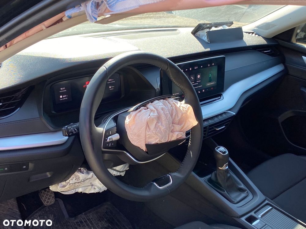 Skoda Octavia 1.5 TSI Essence - 13