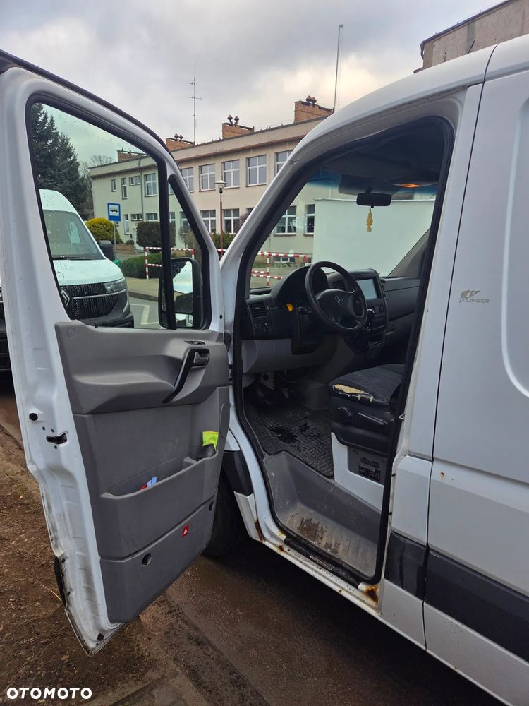 Mercedes-Benz 210 CDI - 10