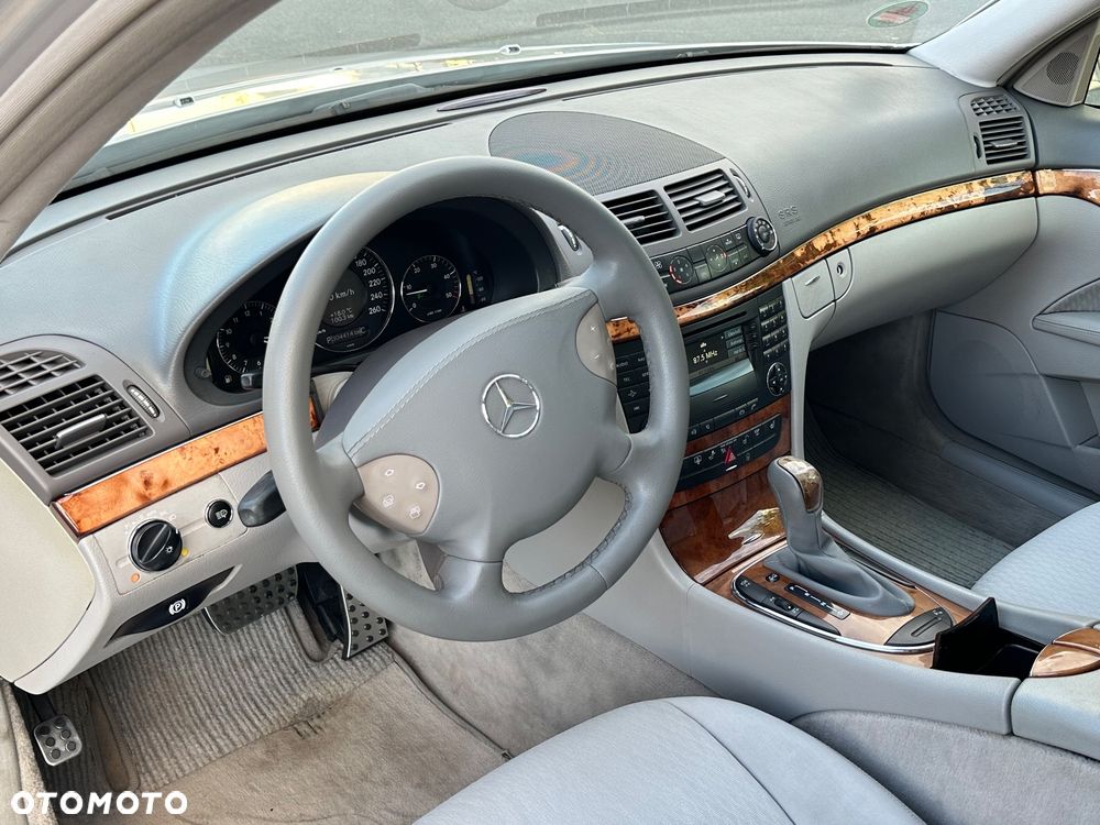 Mercedes-Benz Klasa E - 12