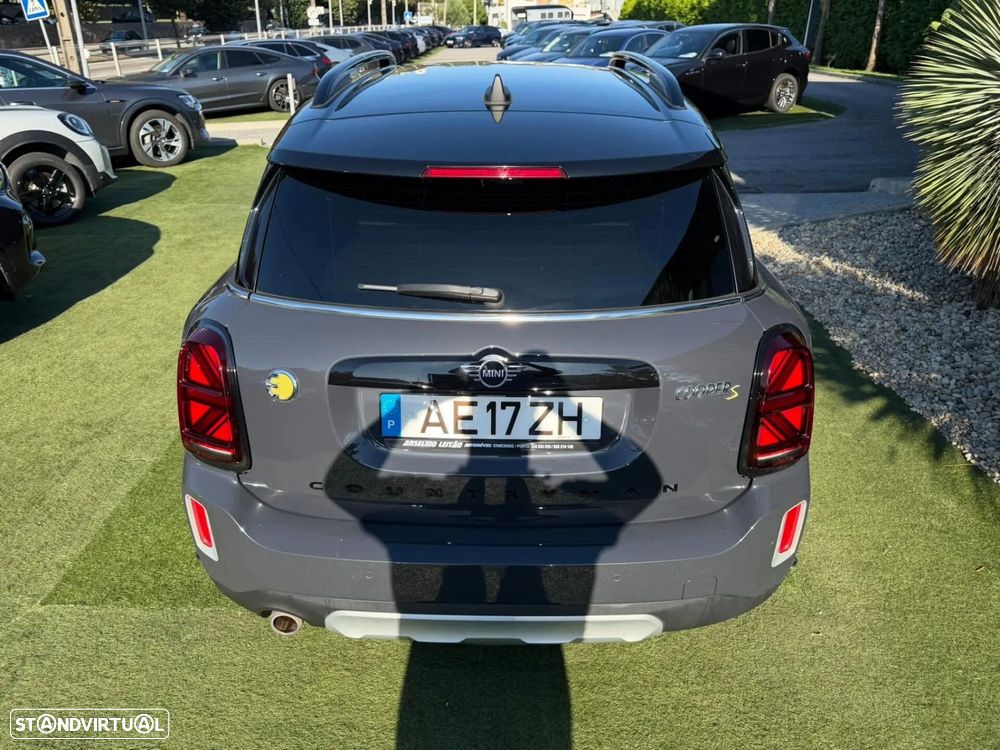 MINI Countryman Cooper SE ALL4 Auto - 12