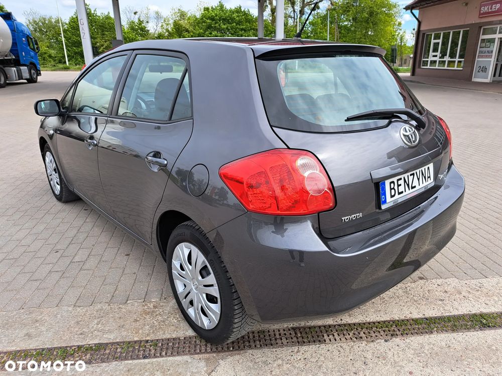 Toyota Auris - 9