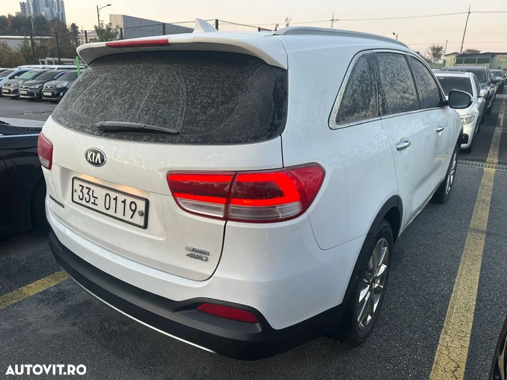 Kia Sorento - 4