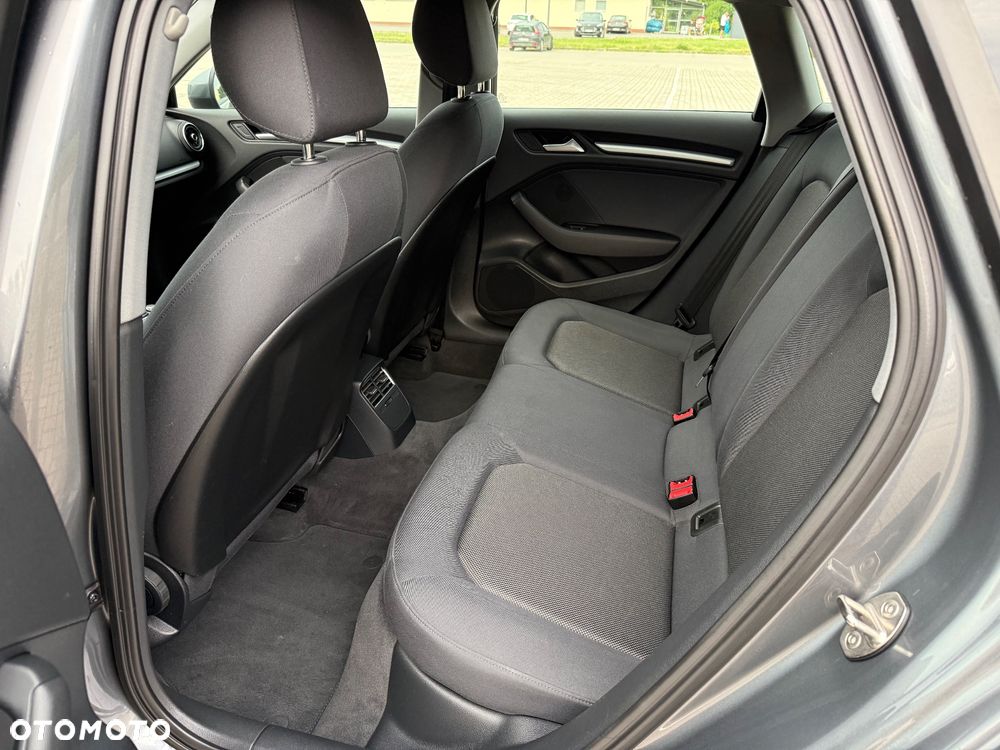 Audi A3 Sportback 30 TFSI - 15