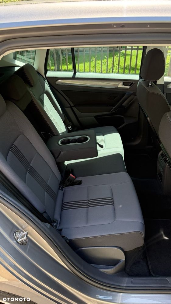 Volkswagen Golf Sportsvan SV 2.0 TDI BMT Highline - 19