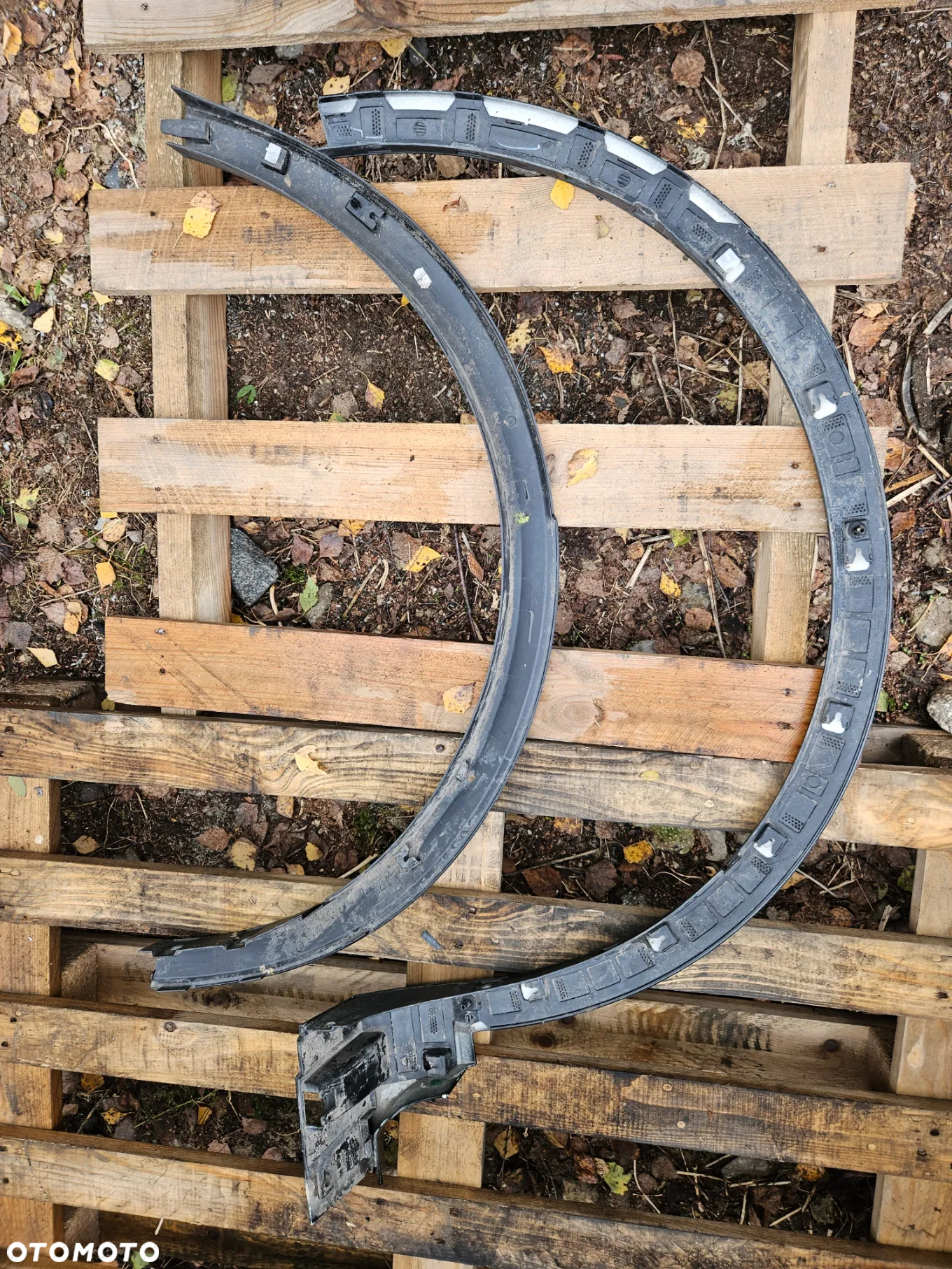 LISTWA BŁOTNIKA PRAWY PRZÓD KUGA MK3 LV4B-516D238-CE P.TYŁ LV4B-5286D02-A - 3