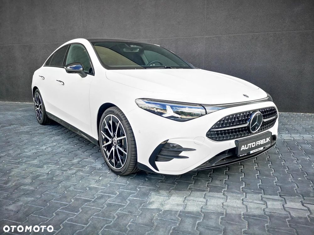 Mercedes-Benz CLA 220 mHEV 4-Matic 8G-DCT - 4
