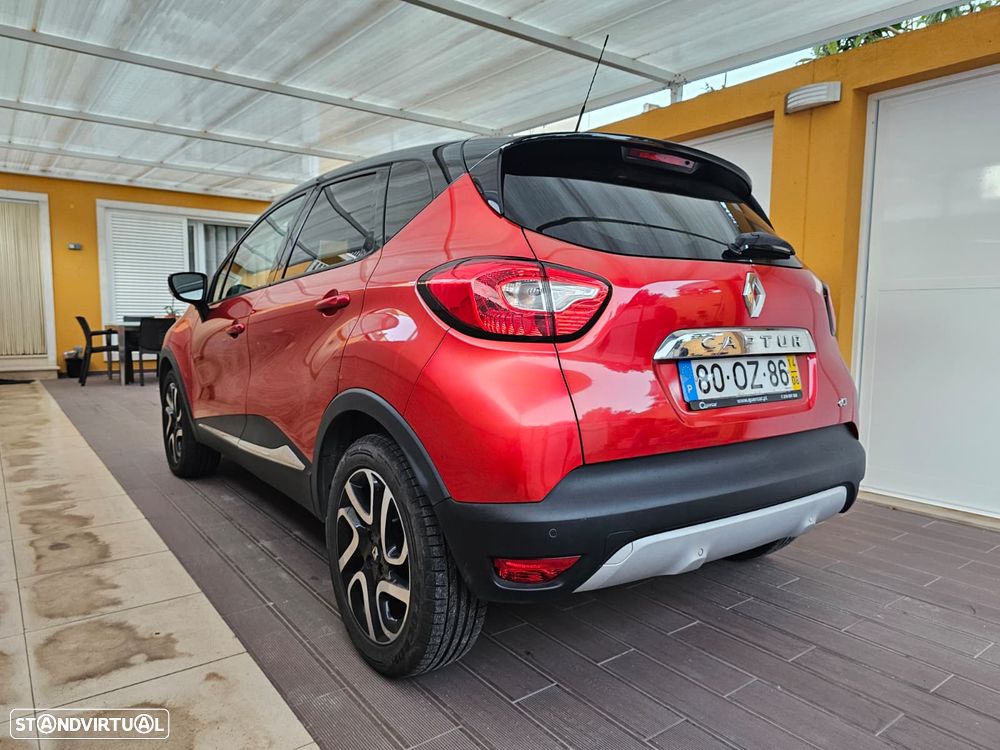 Renault Captur 1.5 dCi Helly Hansen - 16