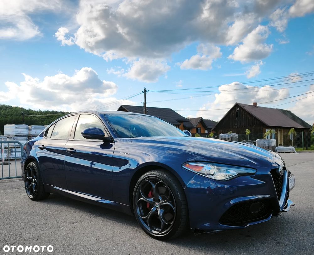 Alfa Romeo Giulia 2.0 Turbo 16V AT8-Q4 Veloce Ti - 6