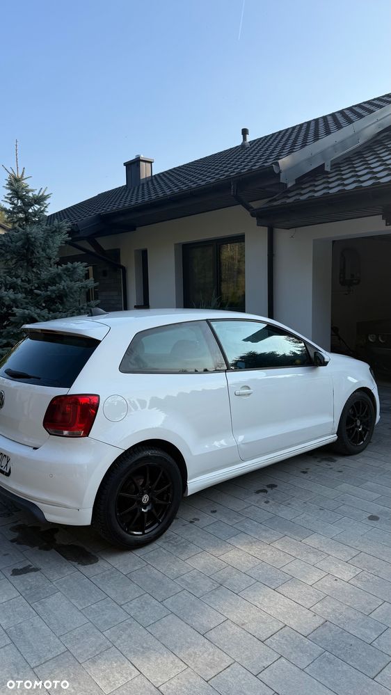 Volkswagen Polo 2011 photo 3