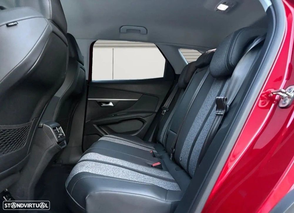 Peugeot 3008 PureTech 130 Stop & Start GPF EAT8 Allure - 13