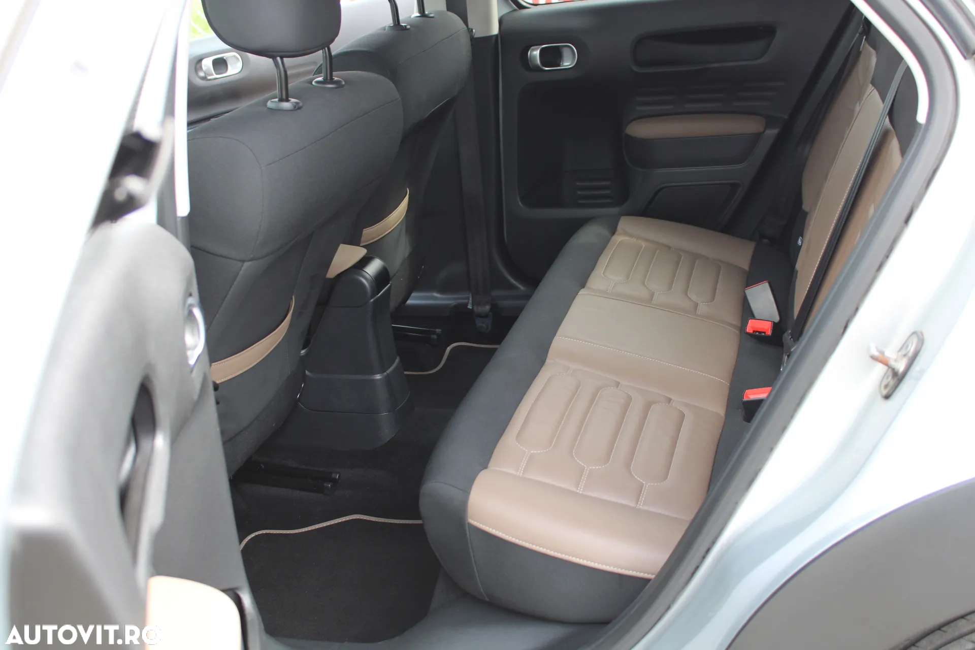 Citroën C4 Cactus 1.6 BlueHDi S&S BVM Shine - 13