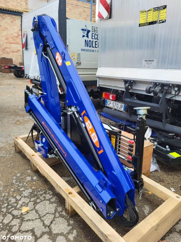 HDS PM 2823 Nowy Ferrari 531 A 3 plus 1 Iveco Nissan Renault Mercedes Palfinger Hiab - 5