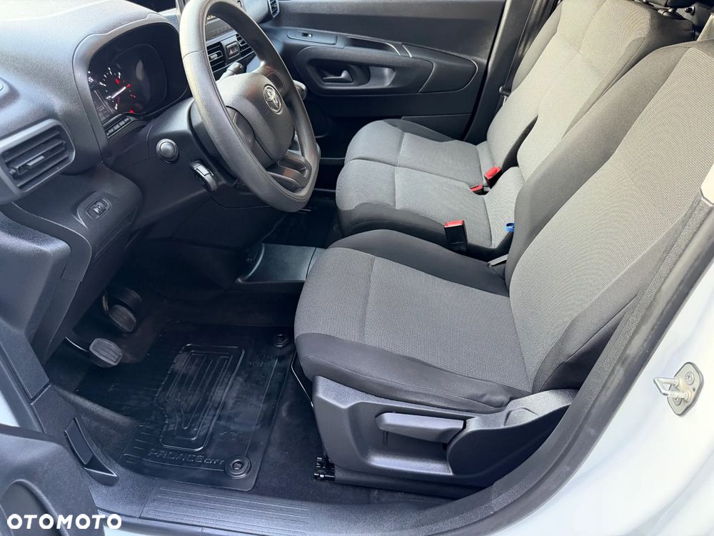Toyota Proace City - 14