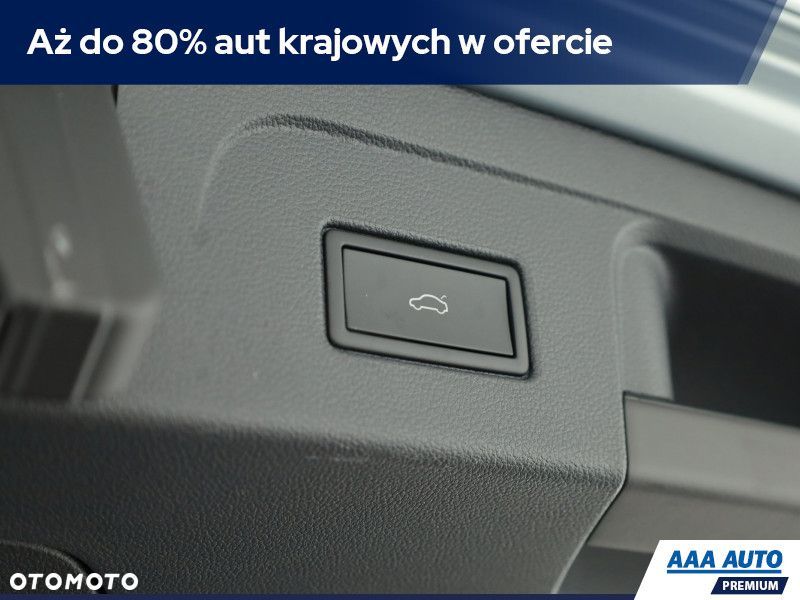 Volkswagen Touran - 13