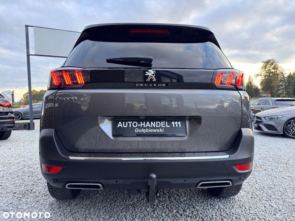 Peugeot 5008 - 10