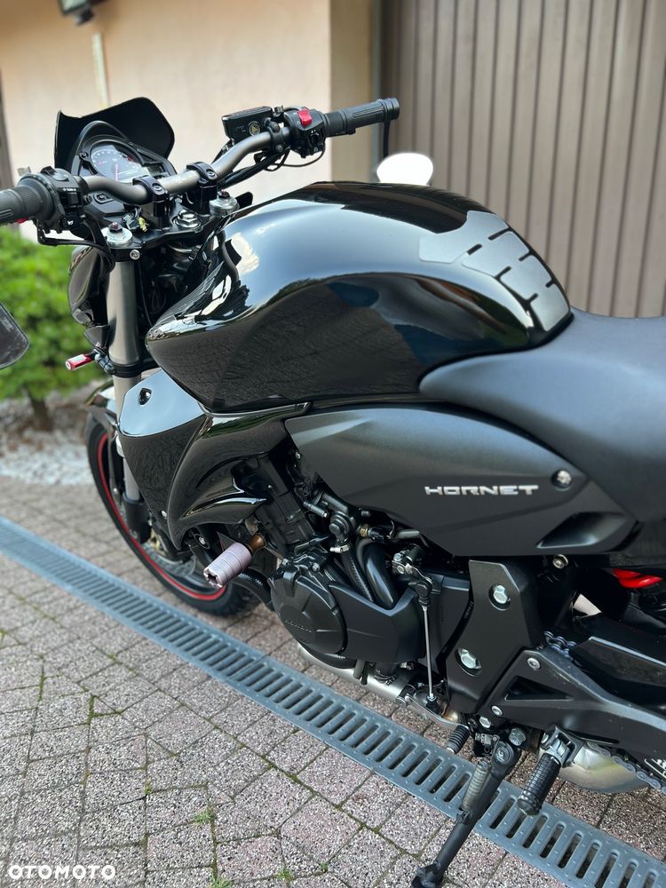 Honda Hornet - 20