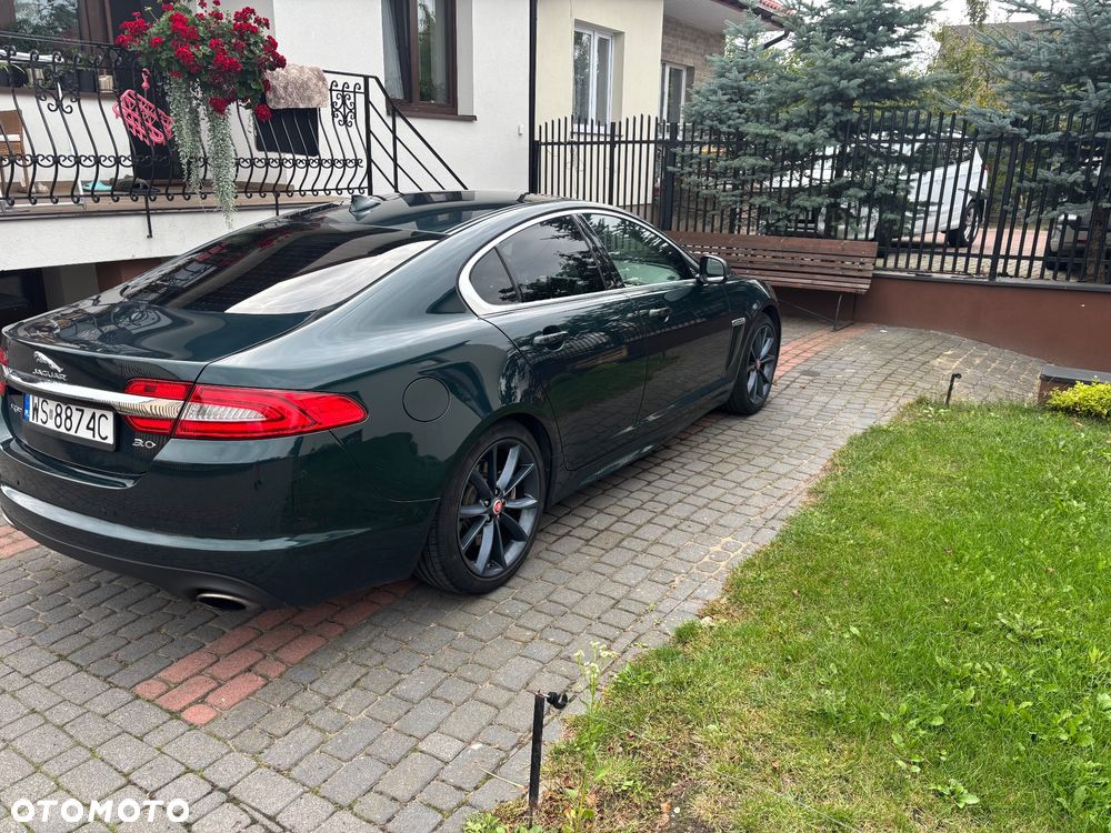 Jaguar XF 3.0 T R-Sport - 6