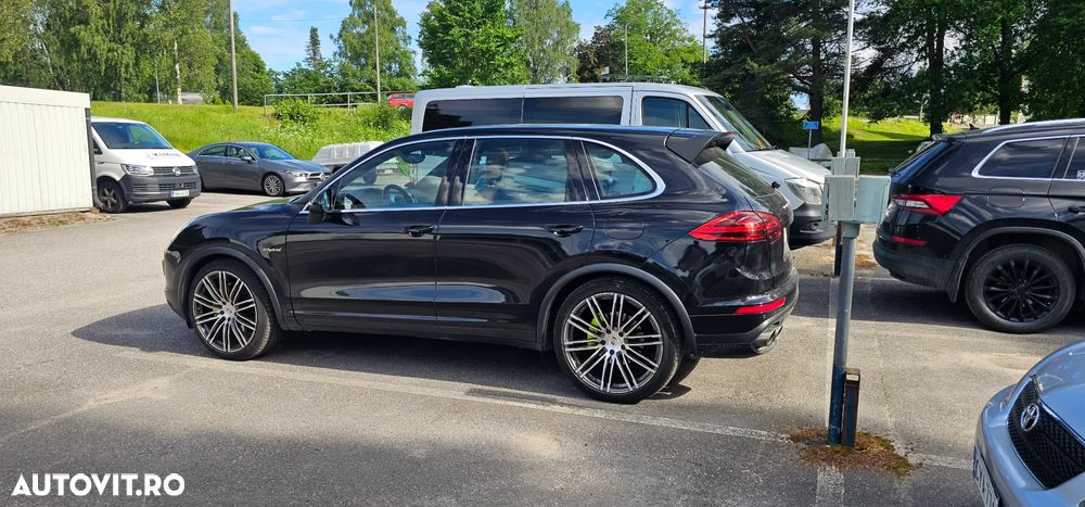 Porsche Cayenne S E-Hybrid Platinum Edition - 29
