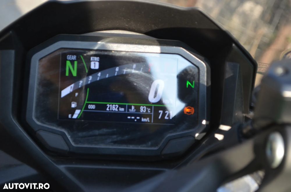 Kawasaki Ninja 650 - 8