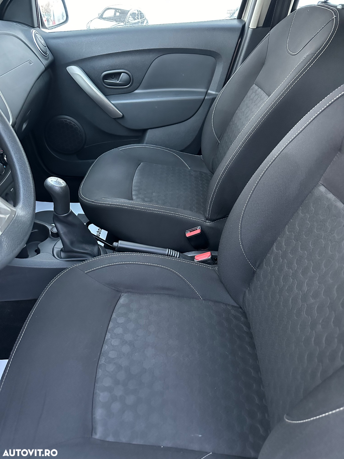 Dacia Sandero 1.5 dCI Ambiance - 19