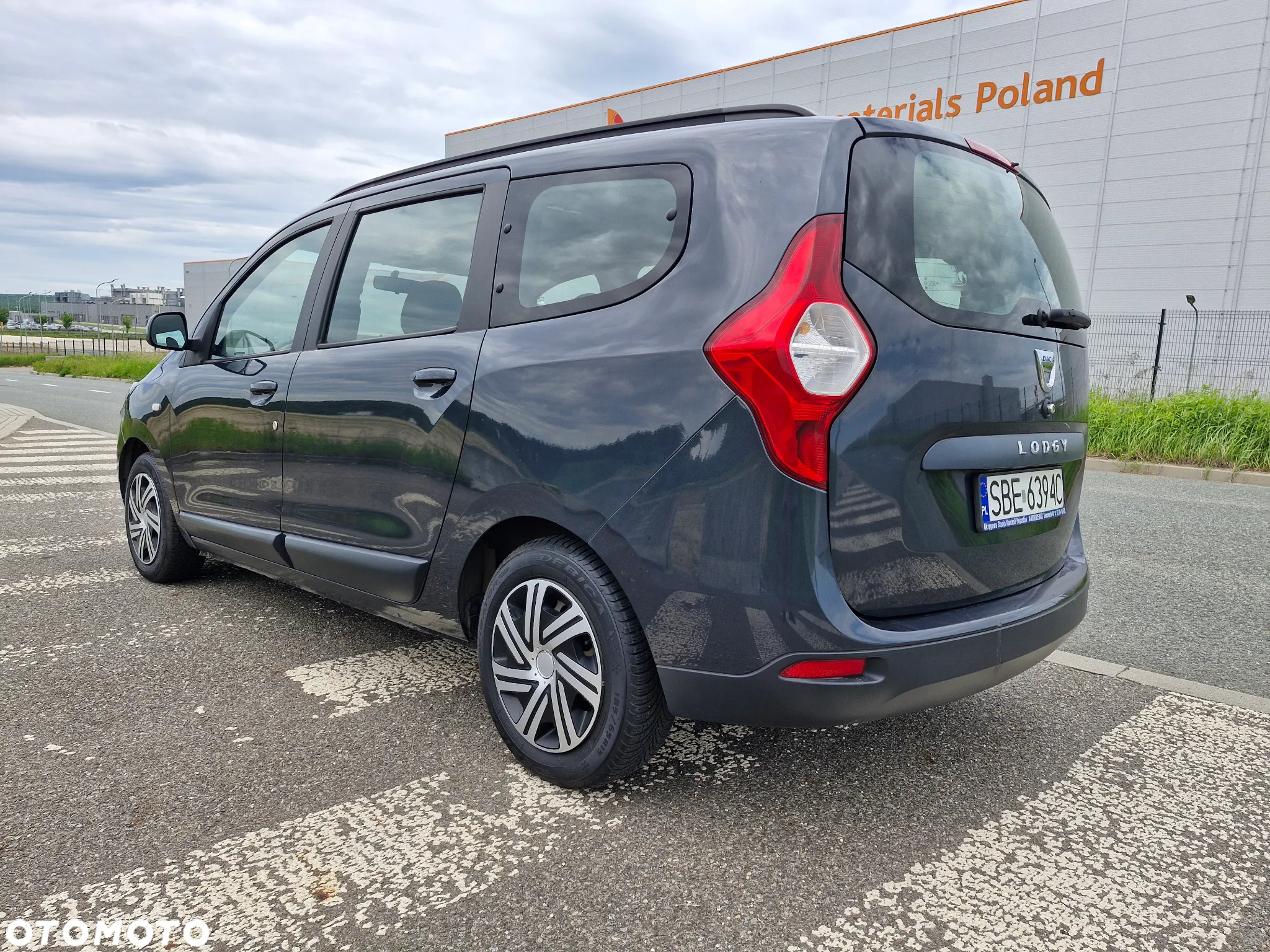 Dacia Lodgy 1.6 SCe Ambiance S&S - 14