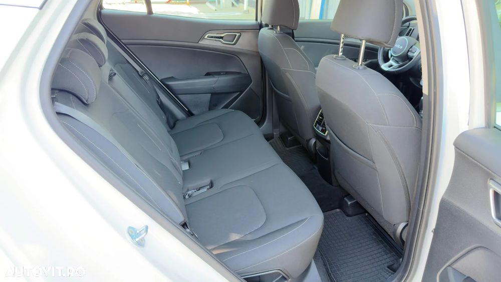Kia Sportage 1.6 T-GDI 6MT 4x2 Style - 13