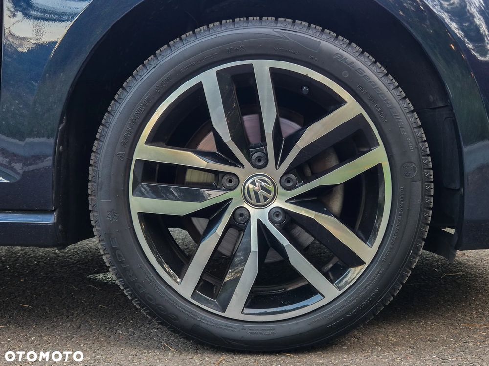 Volkswagen Golf - 16