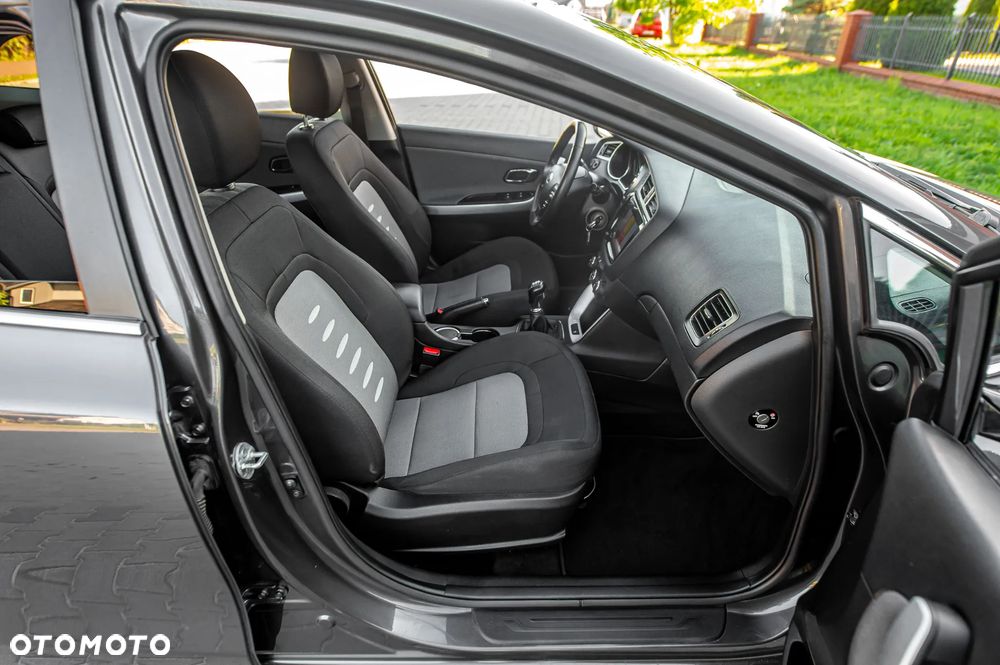 Kia Ceed 1.6 GDI Business Line - 24