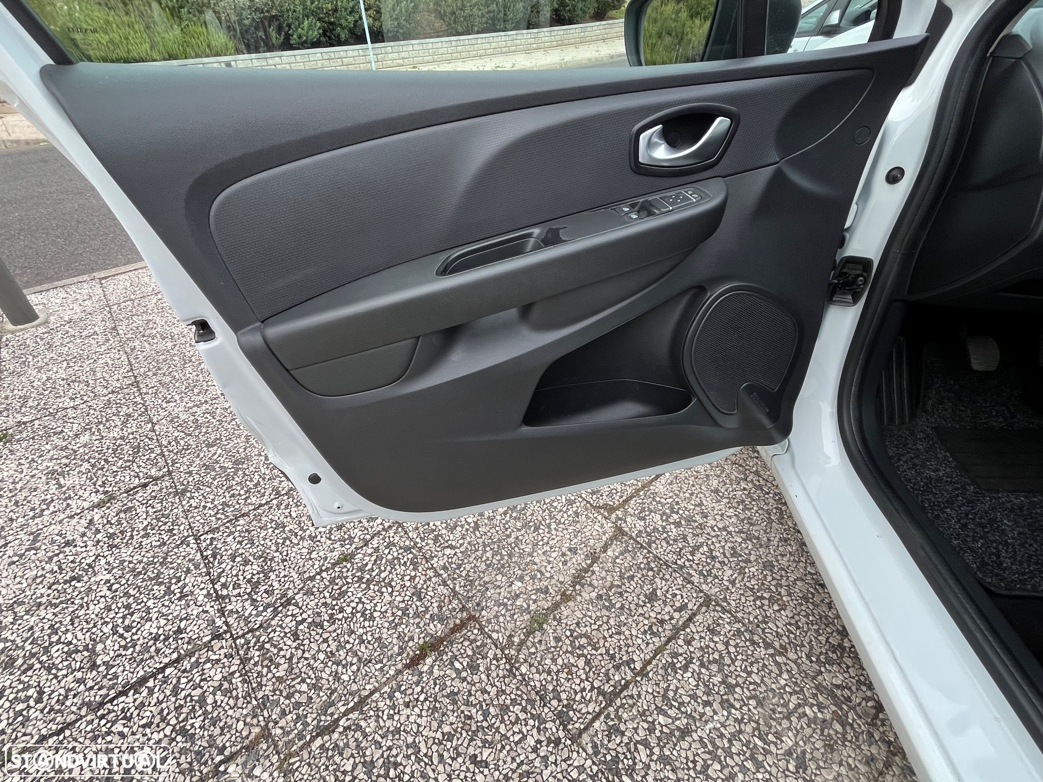 Renault Clio Van 1.5 Dci - 24