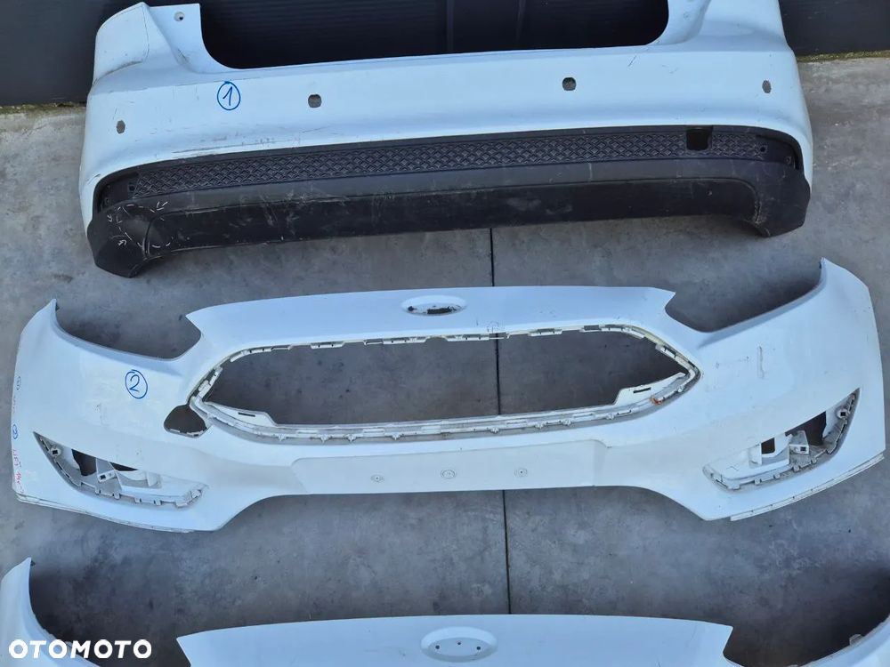 ORYGINALNY ZDERZAK PRZÓD FORD FOCUS MK3 III - 2
