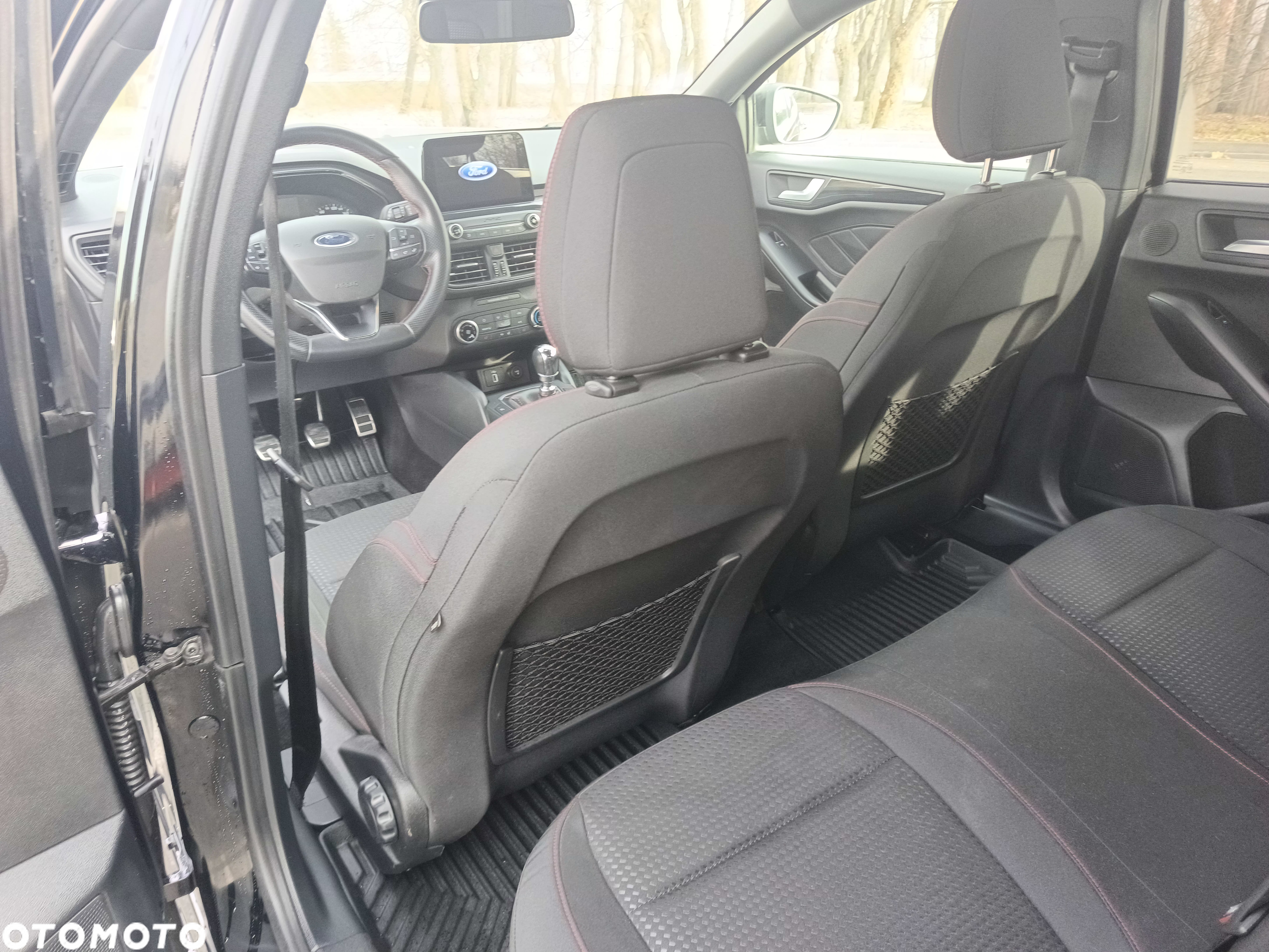 Ford Focus 1.5 EcoBoost Start-Stopp-System ST-LINE - 16