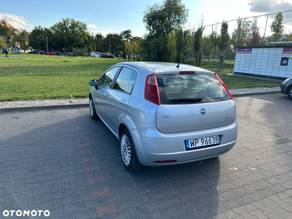Fiat Grande Punto - 5
