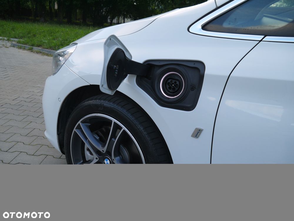 BMW Seria 2 225xe iPerformance Luxury Line - 9