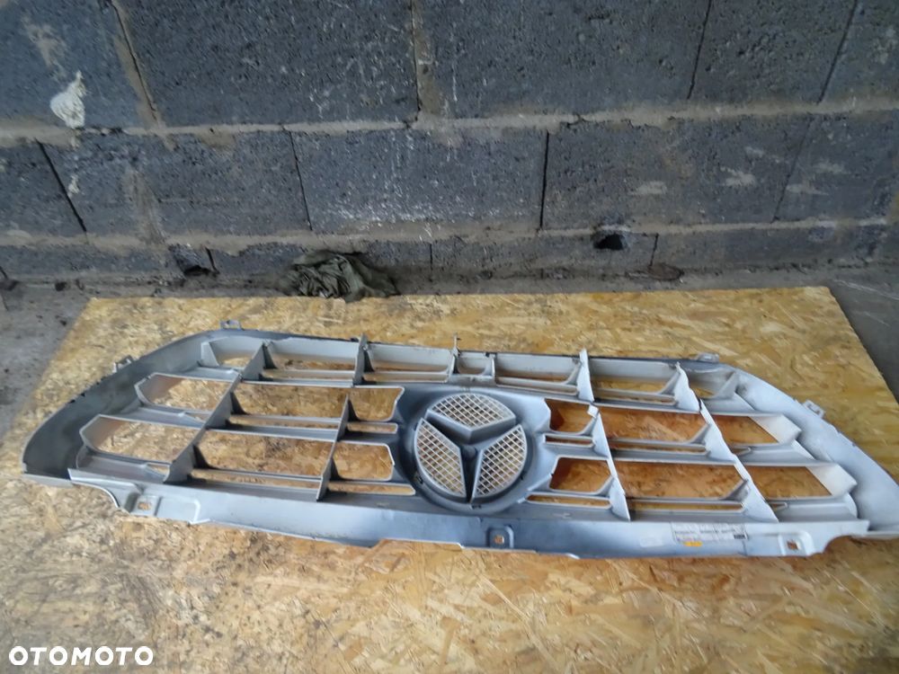 Atrapa Grill Mercedes sprinter - 3