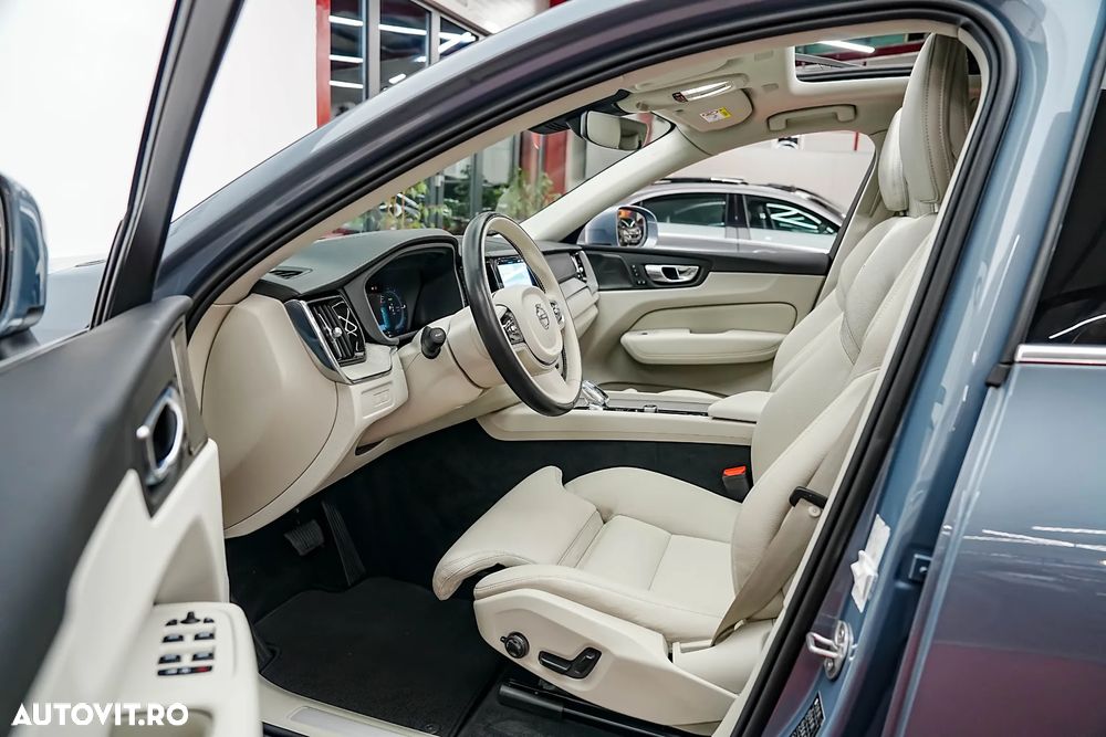 Volvo XC 60 Recharge T6 Twin Engine eAWD Inscription Expression - 4