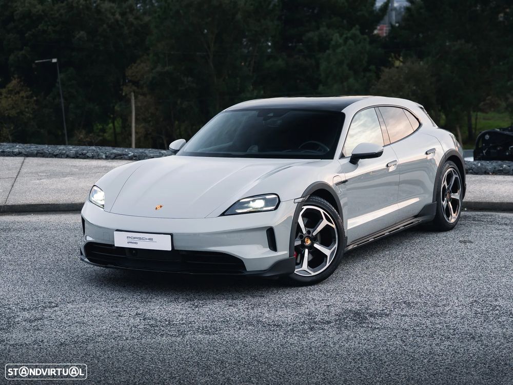 Porsche Taycan Cross Turismo 4S - 3