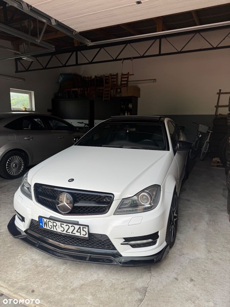 Mercedes-Benz Klasa C 250 CGI BlueEff Sport - 2