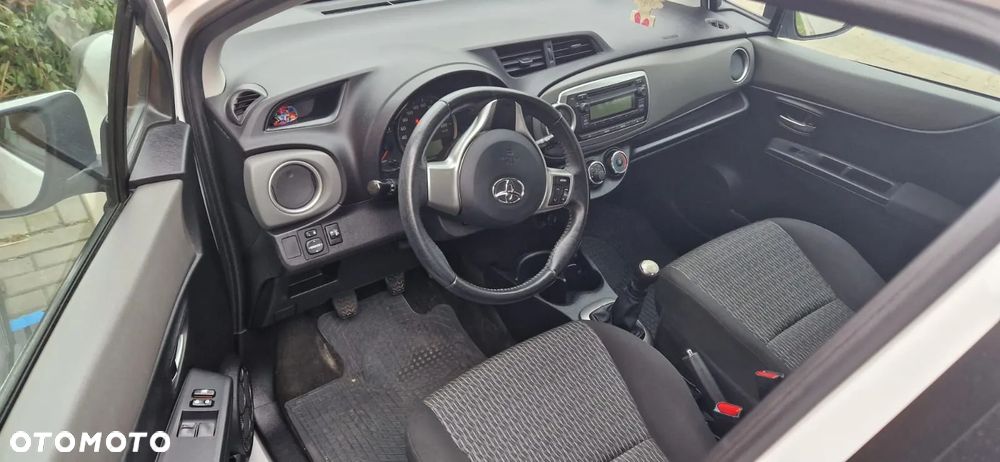 Toyota Yaris 1.0 Active - 7