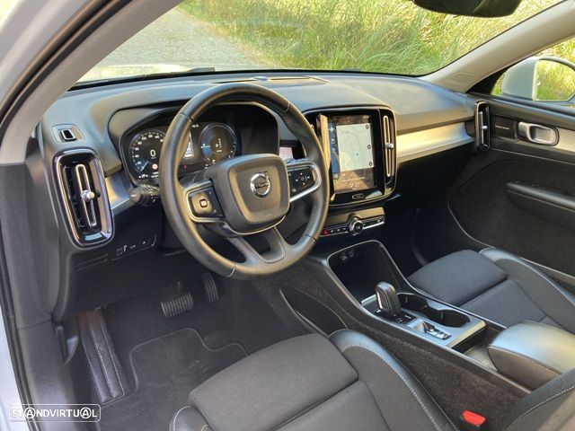 Volvo XC 40 T5 Twin Engine DKG Momentum Pro - 12