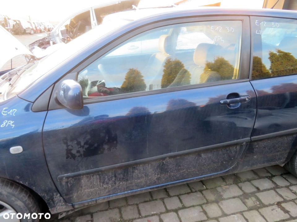 DRZWI PRZEDNIE LEWE COROLLA E12 3D HB 8P4  GRANATOWY TOYOTA 2001-2004 - 1