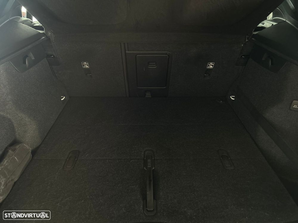 Volvo XC 40 2.0 D3 Momentum Plus Geartronic - 6