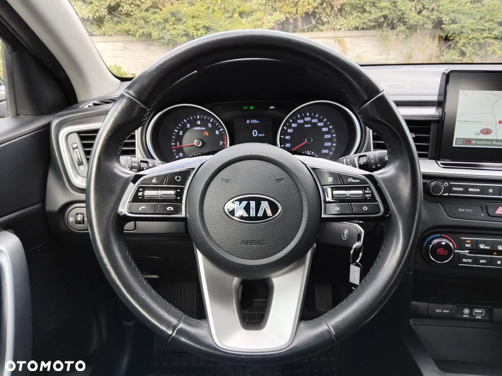 Kia Ceed 1.4 T-GDI M - 17